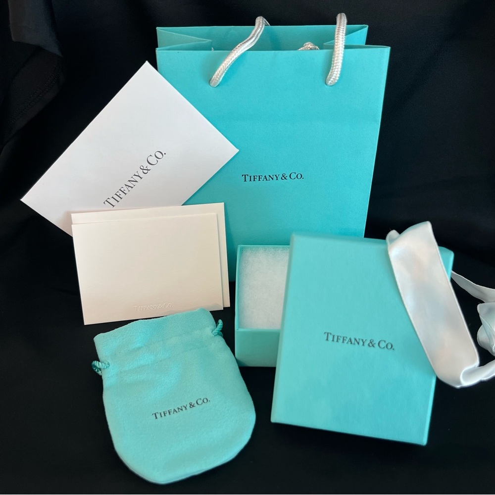 Tiffany & Co. gift box set